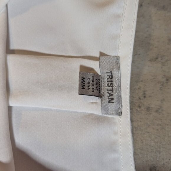 Elegant White Womens Top - Picture 2 of 3